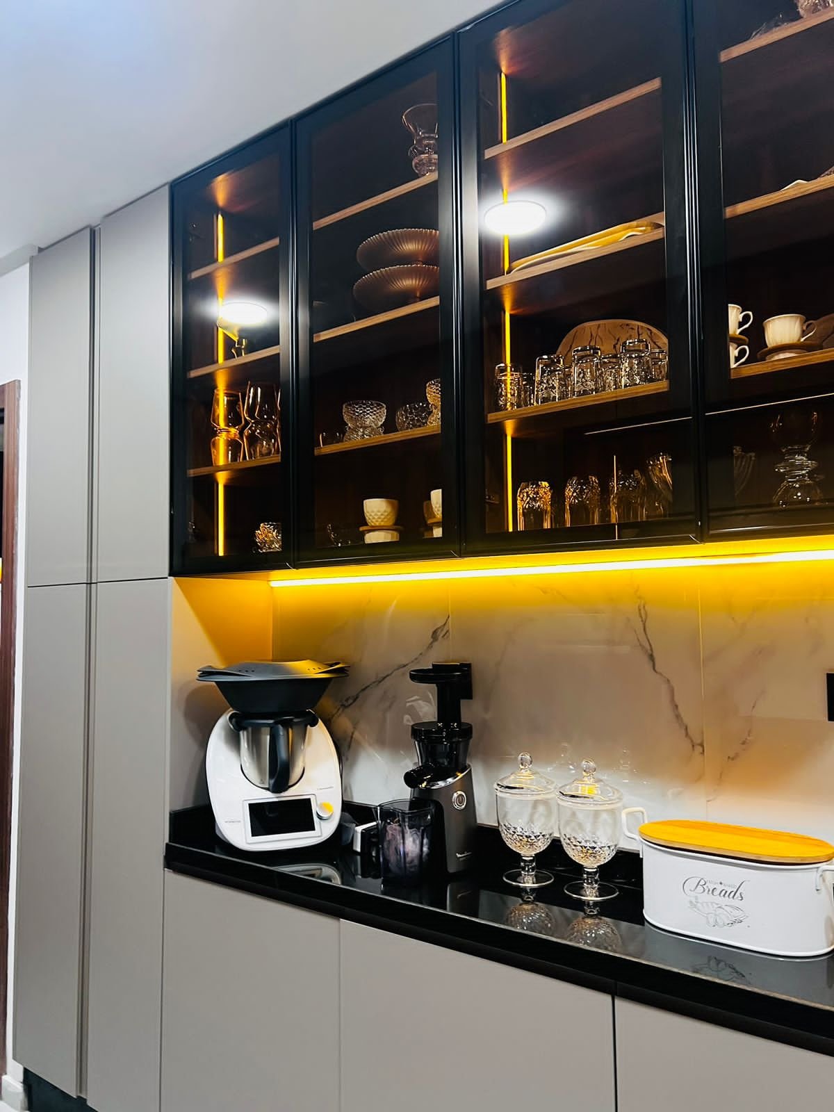 Installation et pose de cuisine moderne sur mesure