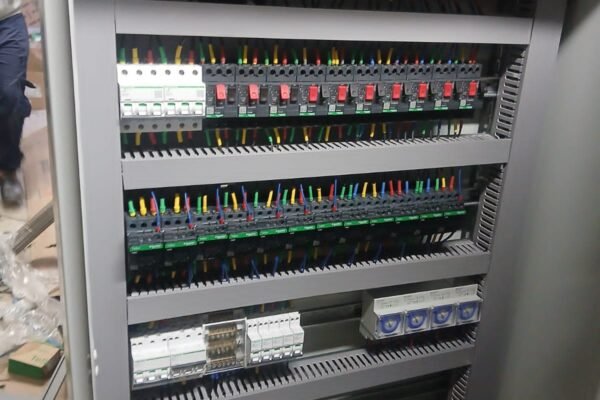 Installation électrique et caméras de surveillance