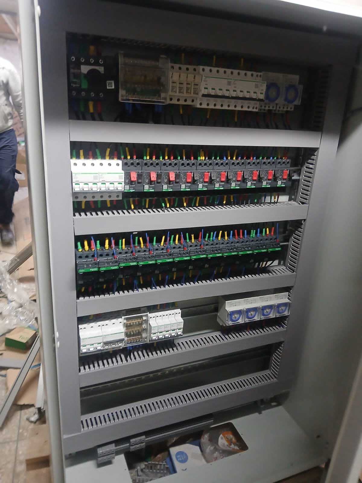 Installation électrique et caméras de surveillance