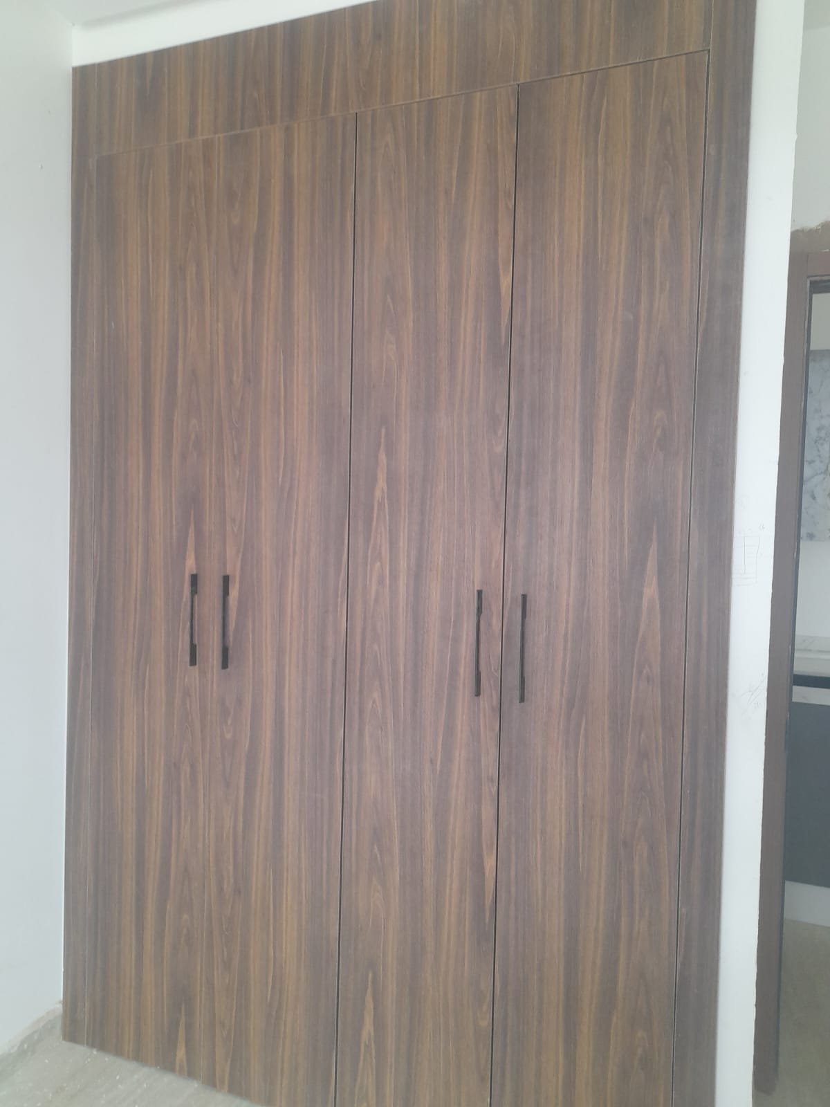 Services de menuiserie et travaux de bois sur mesure